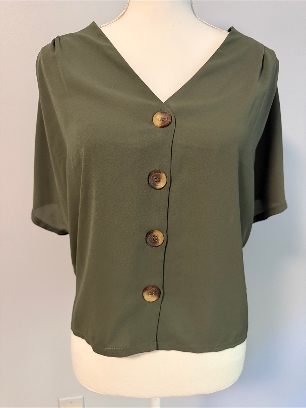EXPRESS Olive Green Button-Front Top – Size Small